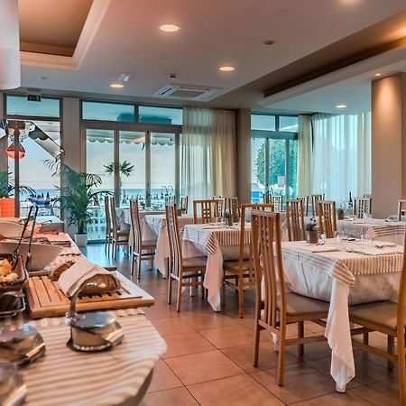 Hotel Orizzonte Лидо-ди-Езоло Экстерьер фото