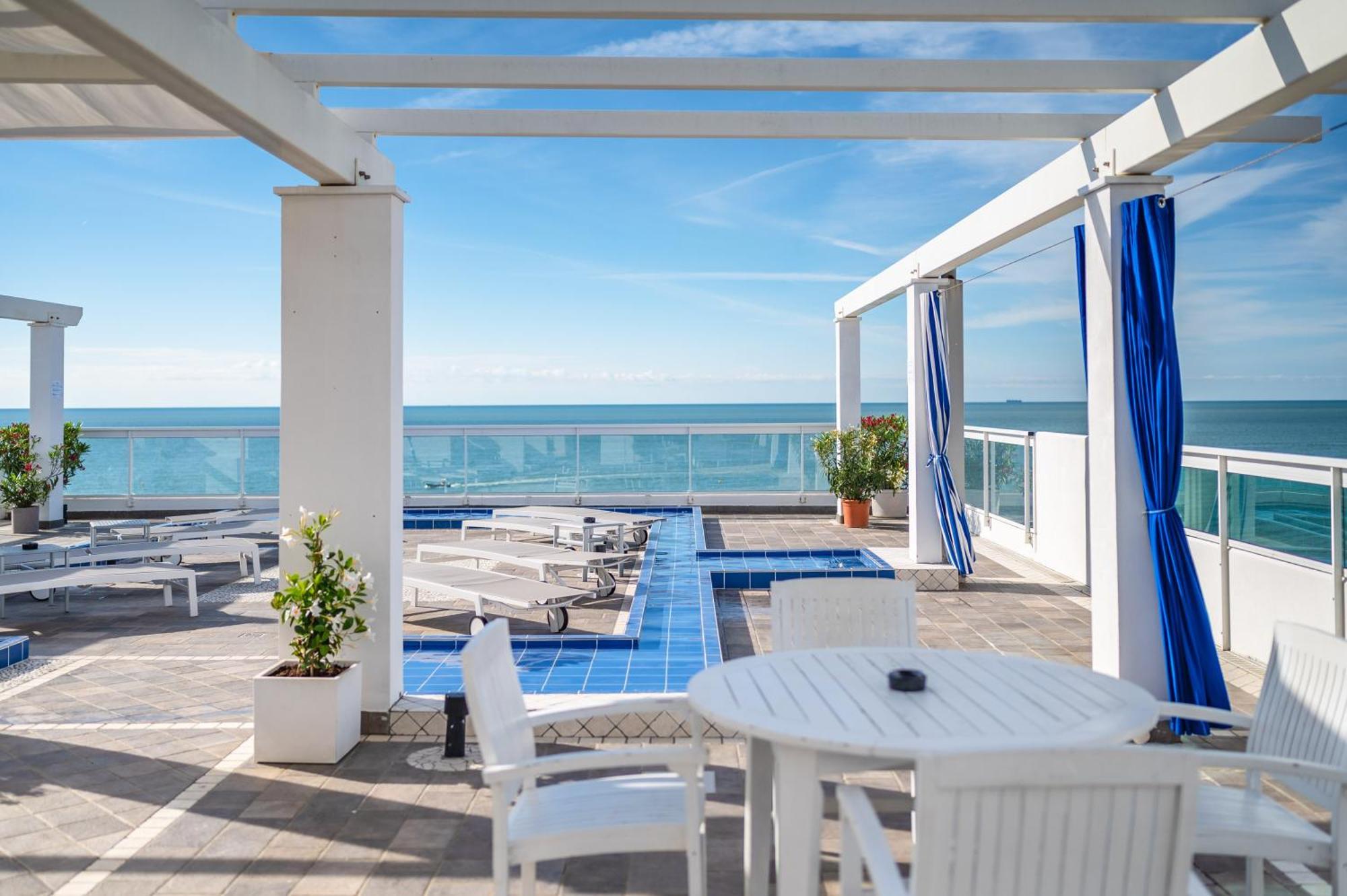 Hotel Orizzonte Лидо-ди-Езоло Экстерьер фото