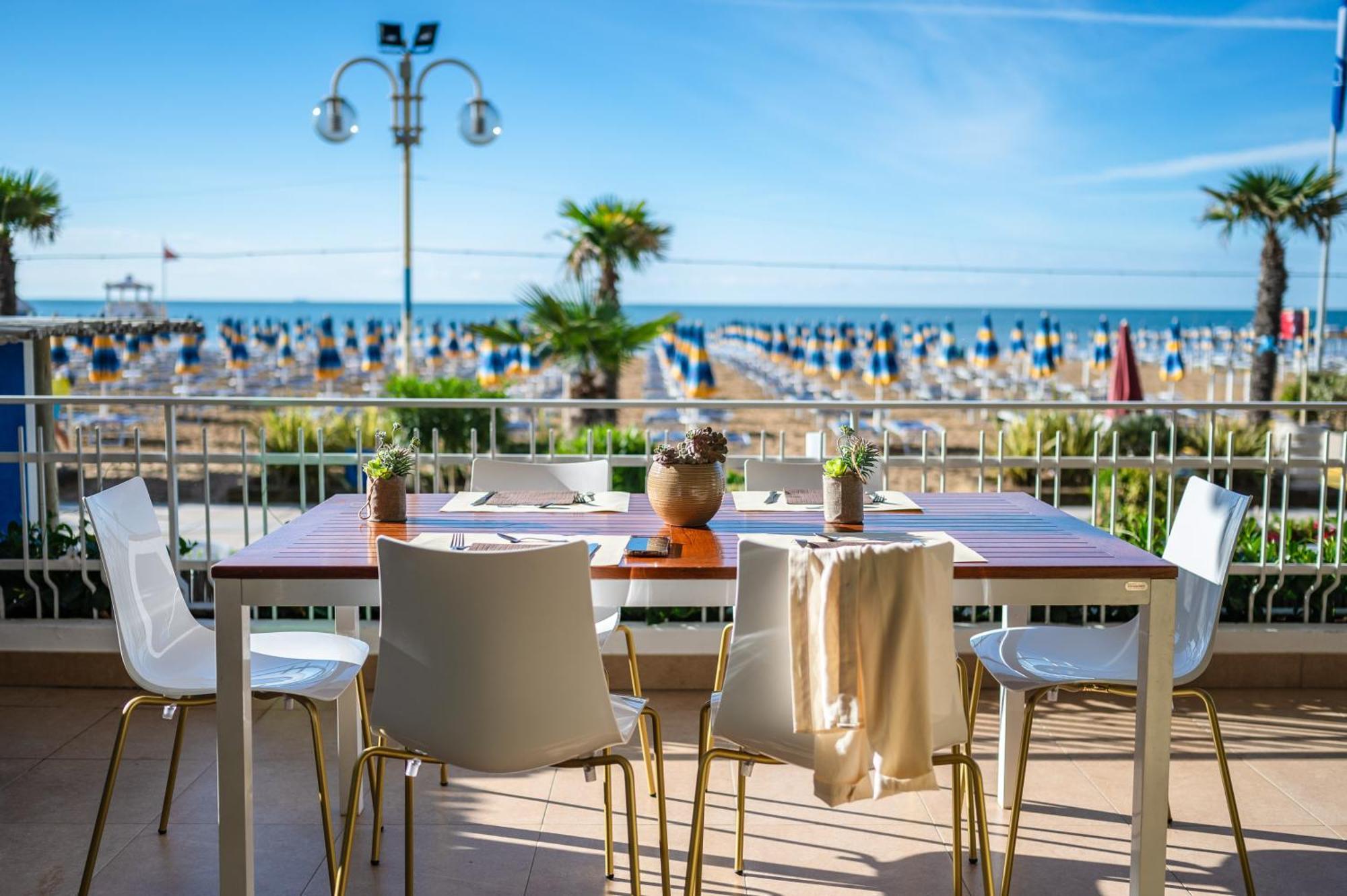 Hotel Orizzonte Лидо-ди-Езоло Экстерьер фото